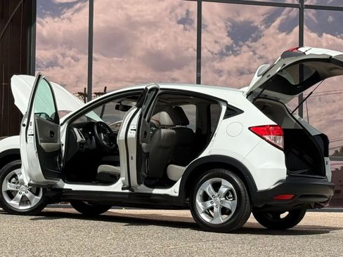 Used 2016 Honda HR-V EX-L image 29