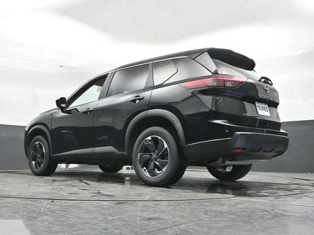 Used 2025 Nissan Rogue SV AWD/4WD image 49