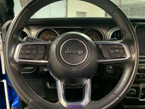 Certified 2023 Jeep Wrangler Unlimited Sahara AWD/4WD image 19