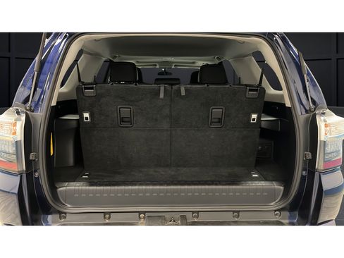 Used 2019 Toyota 4Runner SR5 Premium AWD/4WD image 26