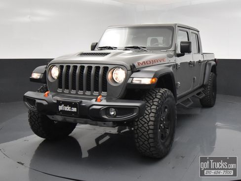 Used 2020 Jeep Gladiator Mojave w/ Trailer Tow Package AWD/4WD image 49