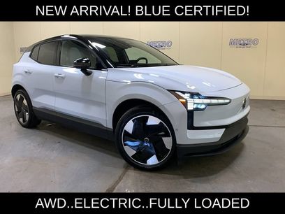 Used 2025 Volvo EX30 Ultra w/ Climate Package