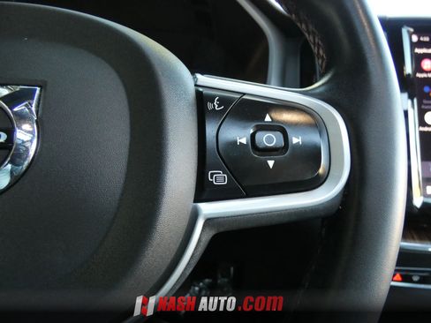 Used 2022 Volvo XC60 B5 Momentum AWD/4WD image 63