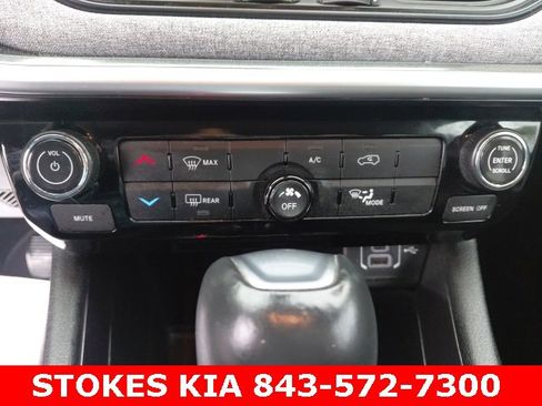 Used 2022 Jeep Compass Latitude image 18