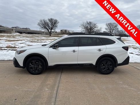 Used 2022 Subaru Outback Onyx Edition XT image 6