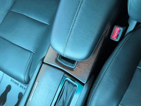 Used 2019 Cadillac XTS image 17