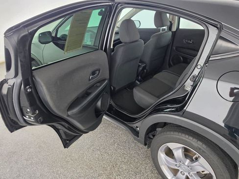 Used 2022 Honda HR-V LX image 15