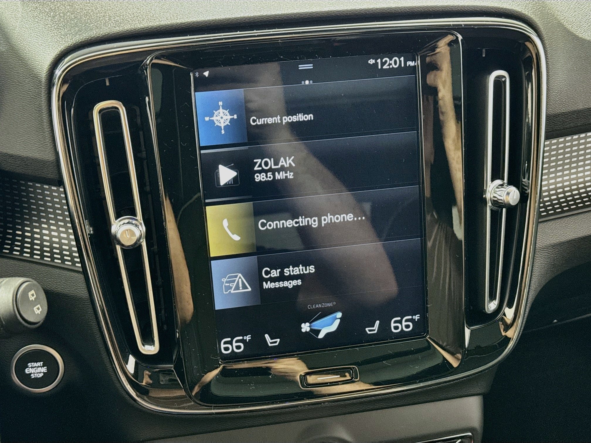 Used 2019 Volvo XC40 T5 R-Design AWD/4WD image 18