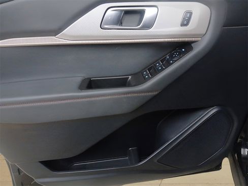 Certified 2025 Ford Explorer Active image 22