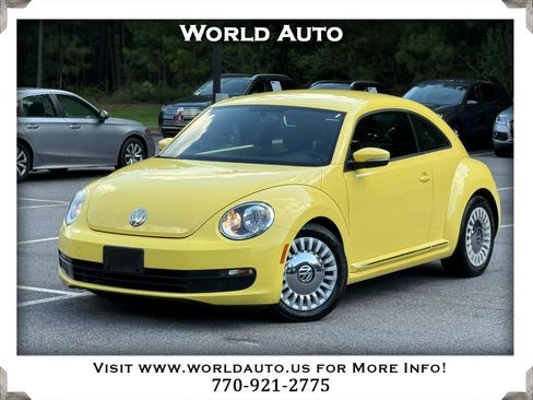 Used 2014 Volkswagen Beetle 1.8T image 1
