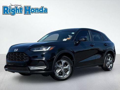 Used 2026 Honda HR-V LX image 2