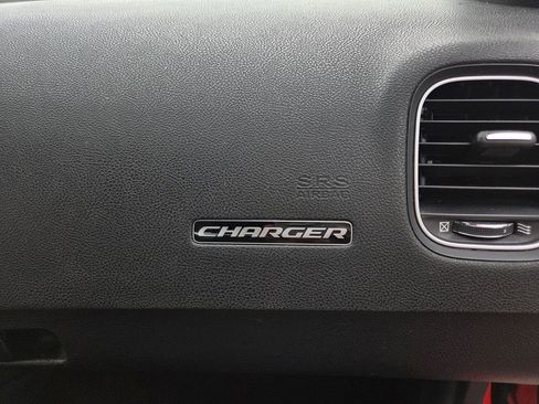 Used 2022 Dodge Charger SXT RWD image 32