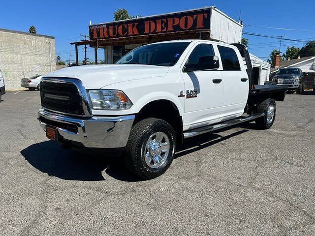 Used 2018 RAM 3500 Tradesman w/ Chrome Appearance Group AWD/4WD image 3