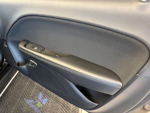 Used 2018 Dodge Challenger R/T Scat Pack w/ Driver Convenience Group image 22