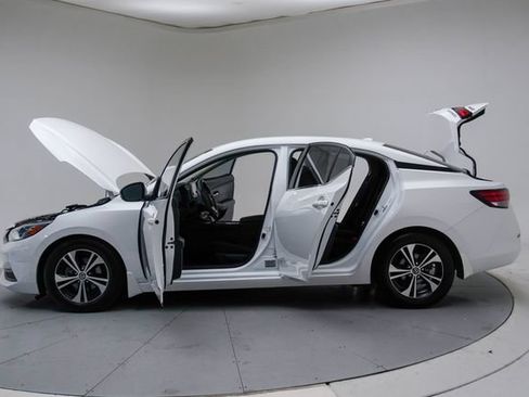 Used 2020 Nissan Sentra SV FWD image 18