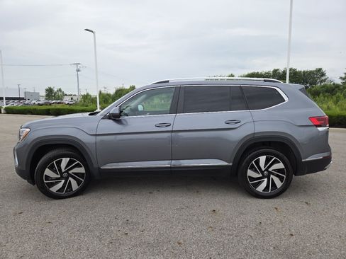 Used 2024 Volkswagen Atlas SEL AWD/4WD image 16