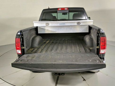 Used 2017 RAM 1500 Big Horn AWD/4WD image 32