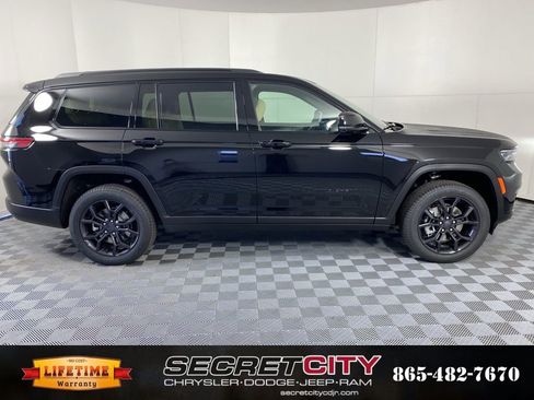 New 2025 Jeep Grand Cherokee L Limited w/ Trailer Tow Package image 8