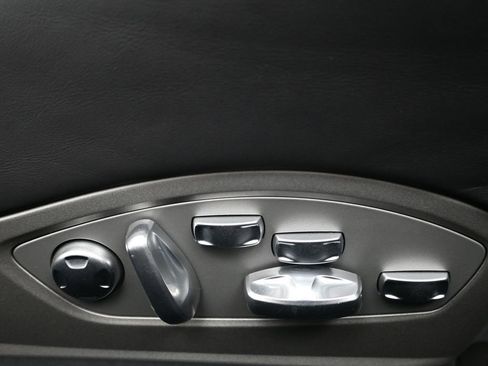 Certified 2019 Porsche 911 Targa 4 GTS image 13