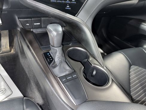 Used 2023 Toyota Camry SE FWD image 24