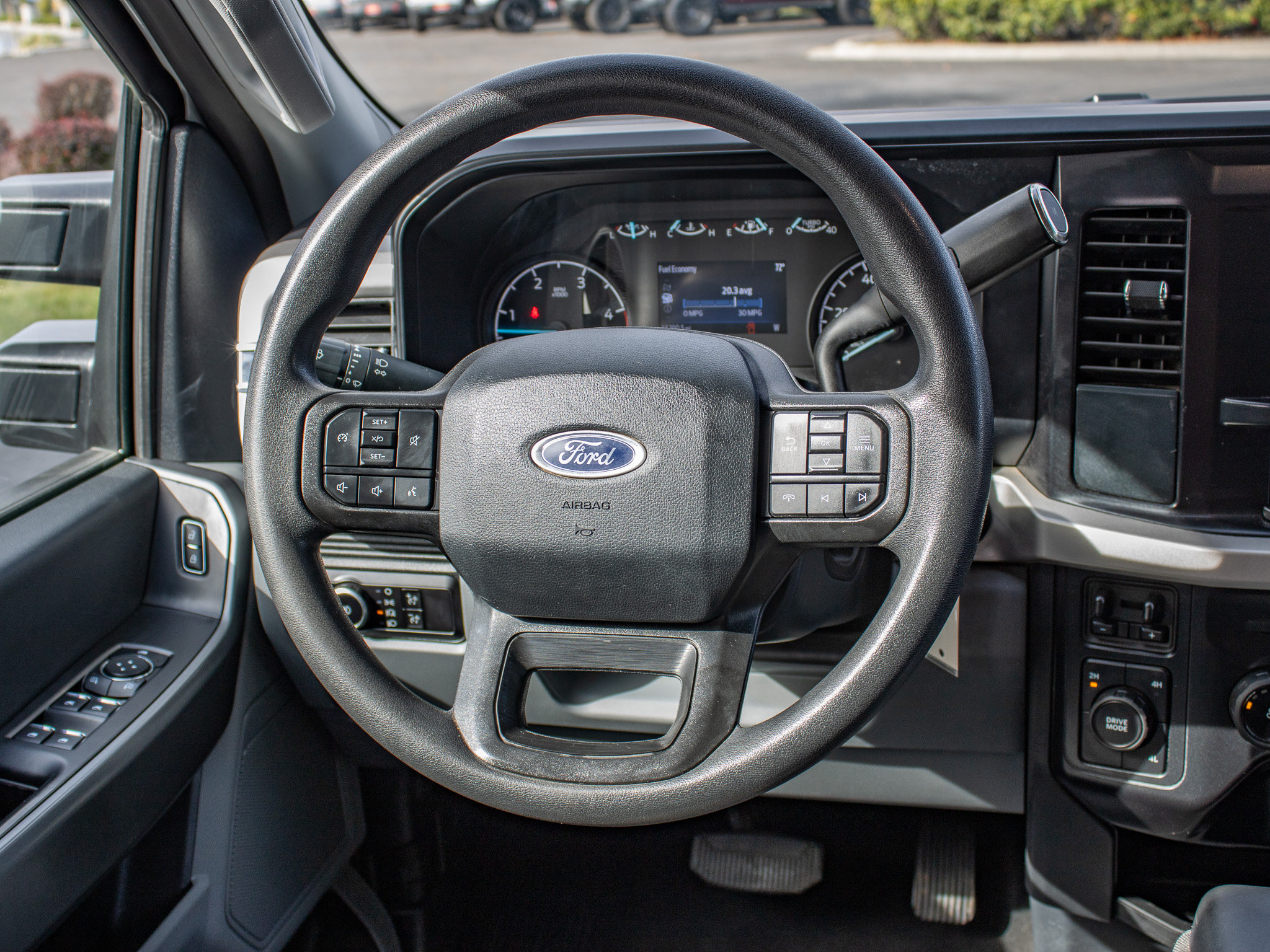 Used 2025 Ford F250 XLT AWD/4WD image 31