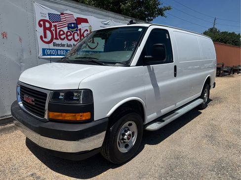 Used 2024 GMC Savana 2500 w/ Driver Convenience Package RWD image 6