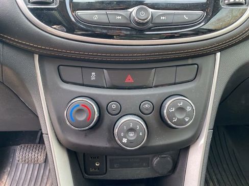 Used 2022 Chevrolet Trax LS w/ Tint and Cruise Package image 12