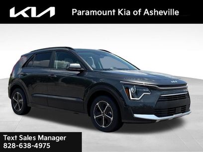 New 2025 Kia Niro EX