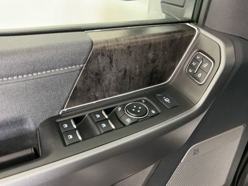 Used 2025 Ford F450 Lariat w/ FX4 Off-Road Package AWD/4WD image 16