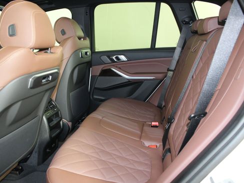 New 2026 BMW X5 xDrive50e w/ M Sport Package image 21