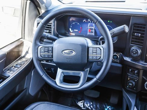 Used 2026 Ford F350 Lariat w/ Lariat Ultimate Package AWD/4WD image 14