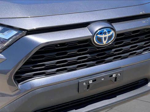 Used 2022 Toyota RAV4 XLE w/ Convenience Package AWD/4WD image 32