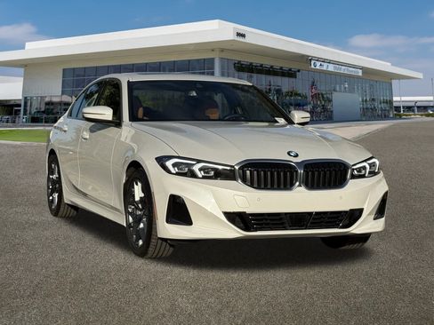 Certified 2025 BMW 330i Sedan w/ Convenience Package image 2