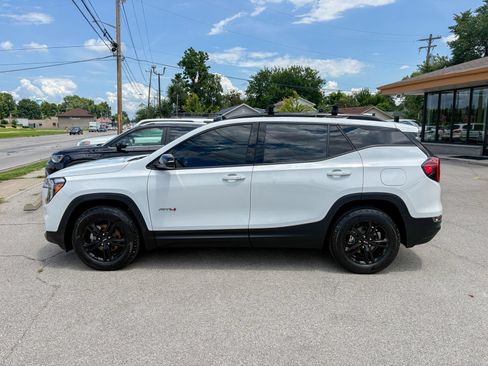 Used 2022 GMC Terrain AT4 AWD/4WD image 10