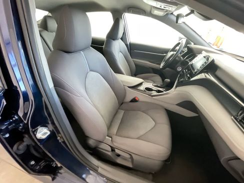 Used 2022 Toyota Camry LE FWD image 24