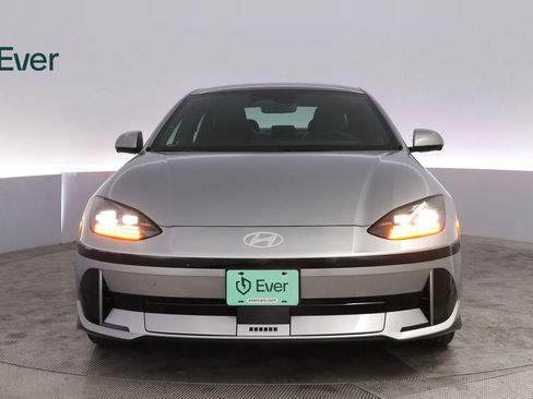Used 2024 Hyundai Ioniq 6 Limited RWD image 12