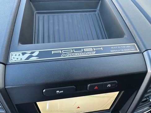 Used 2019 Ford F150 XLT w/ Equipment Group 302A Luxury AWD/4WD image 3