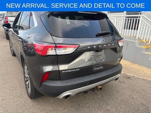 Used 2020 Ford Escape Titanium w/ Titanium Premium Package 2.0 AWD/4WD image 9