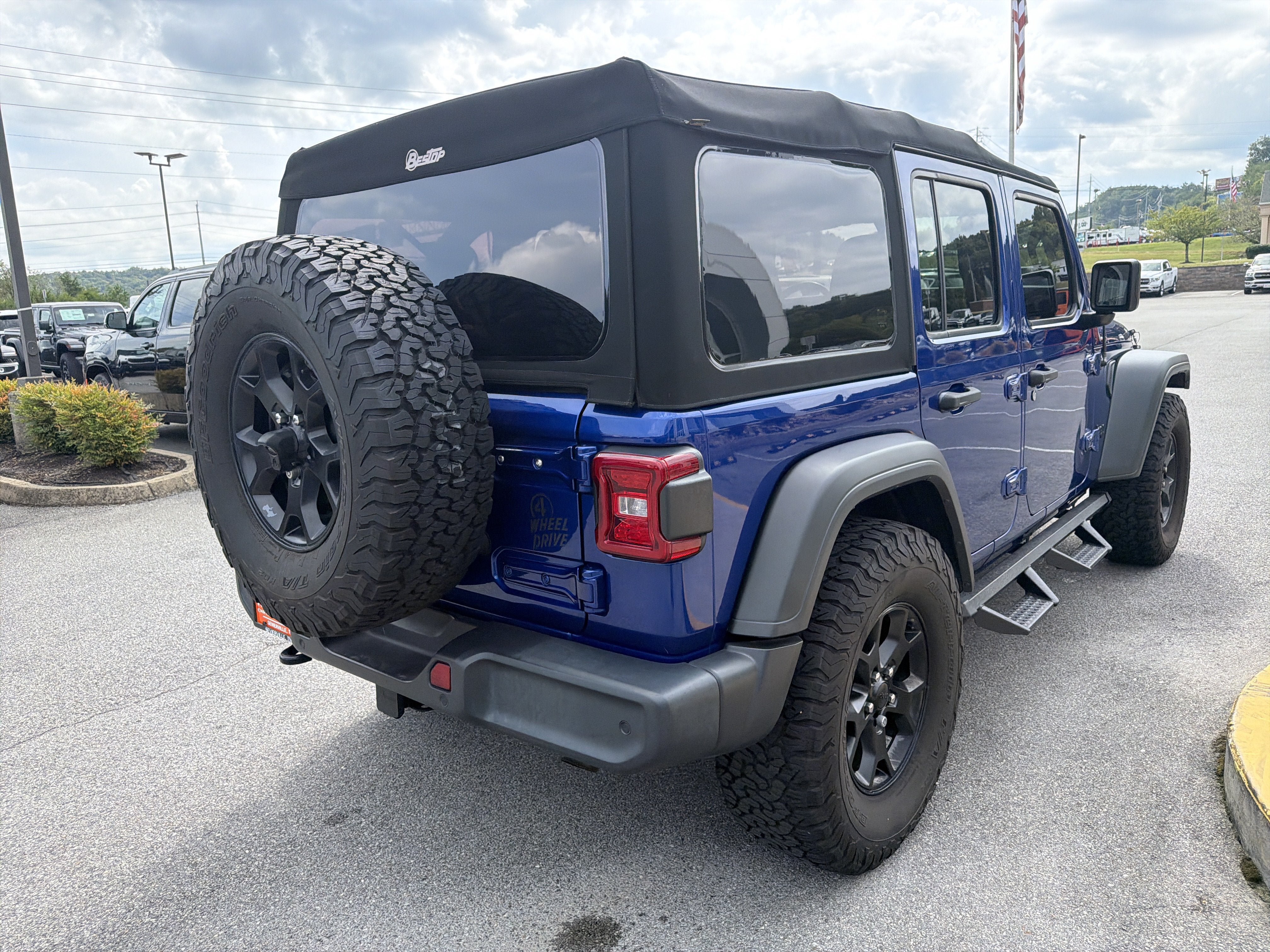 Used 2020 Jeep Wrangler Unlimited Sport AWD/4WD image 8