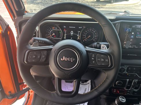 New 2025 Jeep Wrangler Unlimited Rubicon 392 image 14
