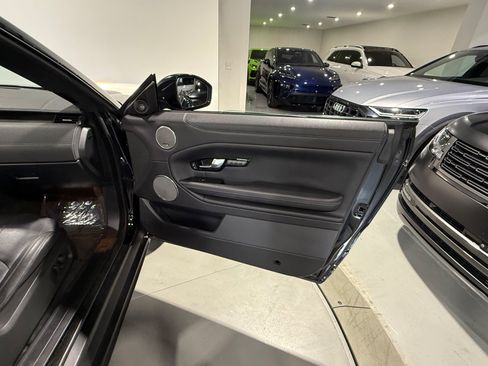 Used 2019 Land Rover Range Rover Evoque SE Dynamic AWD/4WD image 32