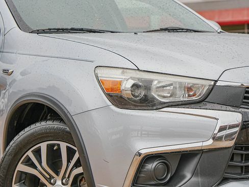 Used 2017 Mitsubishi Outlander Sport ES image 4