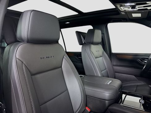 New 2026 GMC Yukon XL Denali w/ Denali Reserve Package AWD/4WD image 31