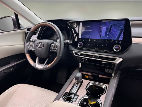 Used 2024 Lexus RX 350 Premium w/ Accessory Package (Z1) AWD/4WD image 9