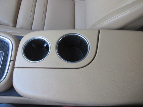 Used 2018 Porsche Panamera 4 image 82