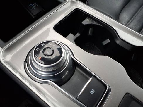 Used 2024 Ford Edge SEL w/ Convenience Package image 19