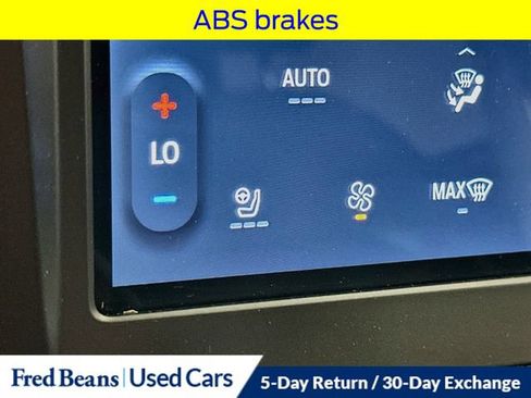 Certified 2022 Ford Edge SEL w/ Sport Appearance Package AWD/4WD image 24