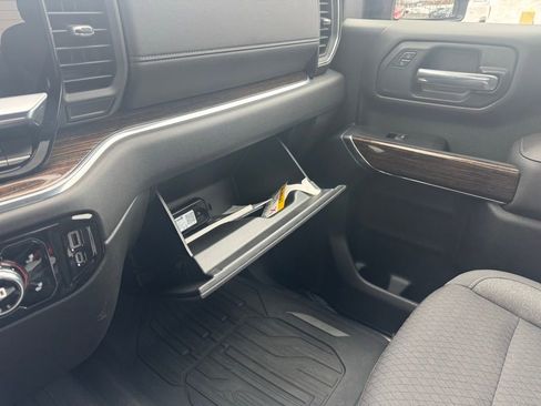 Used 2024 GMC Sierra 2500 SLE w/ SLE Convenience Package image 39