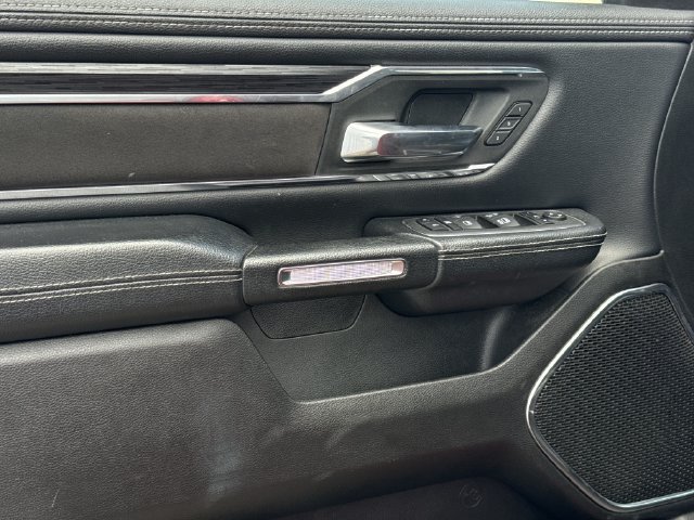 Used 2024 RAM 1500 Laramie AWD/4WD image 24