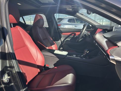 Certified 2025 MAZDA MAZDA3 Hatchback w/Premium Plus Pkg image 25